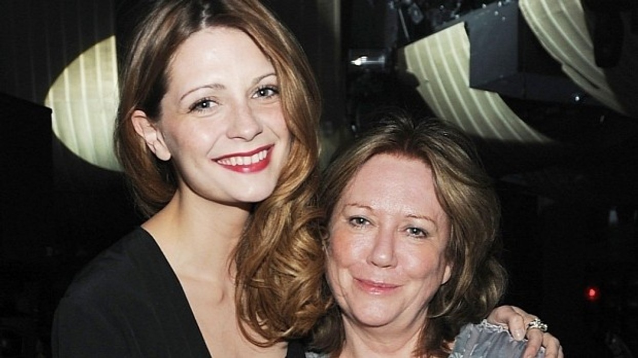 2016/01/mischabarton.jpg