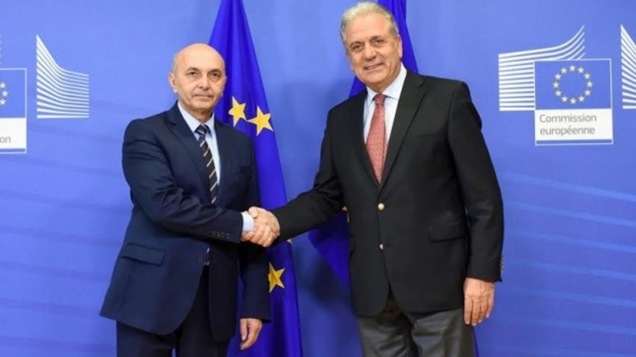 2016/01/mustafa-qytetar-euml-t-e-kosov-euml-s-e-meritojn-euml-t-euml-l-euml-vizin-pa-viza-n-euml-be-video_hd.jpg