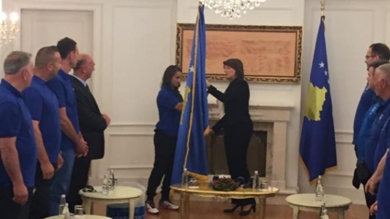 2016/01/olimpist-euml-t-e-marrin-flamurin-jahjaga-uniform-euml-n_hd.jpg