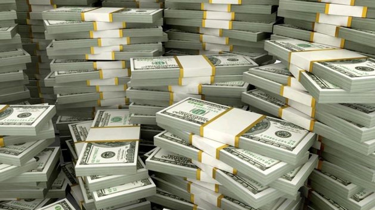 2016/01/Piles-of-dollars-cash-dollar.jpg