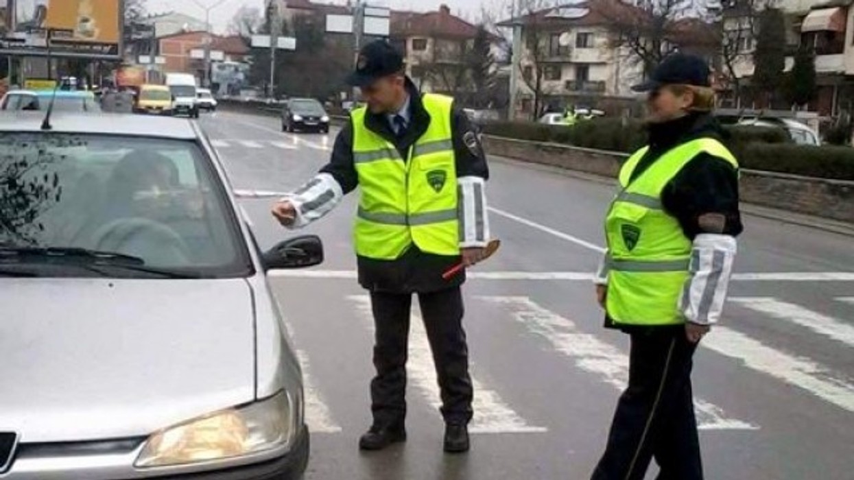 2016/01/policia-kontrolle-t-euml-shtuara-n-euml-hyrje-dalje-t-euml-qyteteve-shqiptare_hd.jpg