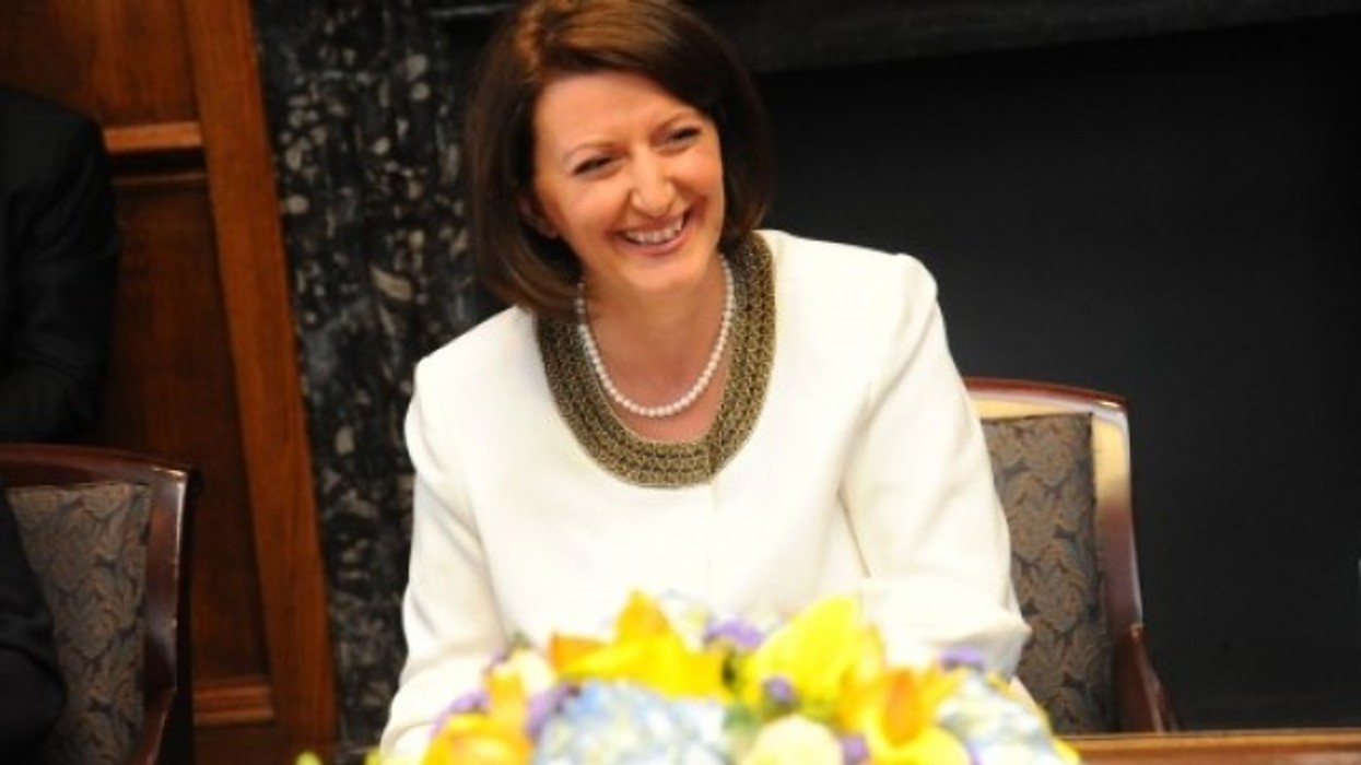 2016/01/presidentja-jahjaga-alley-oop-p-euml-r-kosov-euml-n_hd.jpg