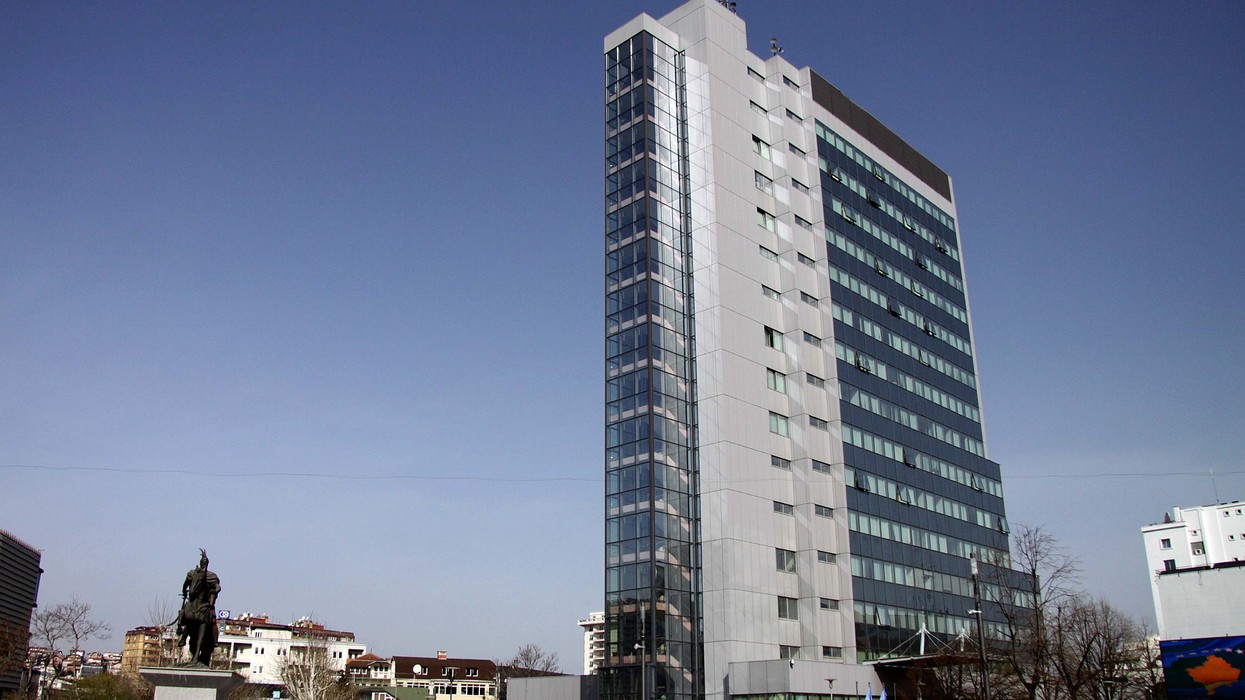 2016/01/Qeveria-Ndertesa-foto-Ridvan-Slivova-012.jpg