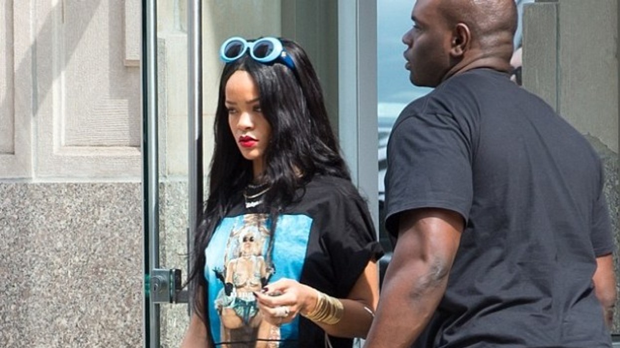 2016/01/rihanna-vesh-bluz-euml-me-foton-e-saj_2_hd.jpg