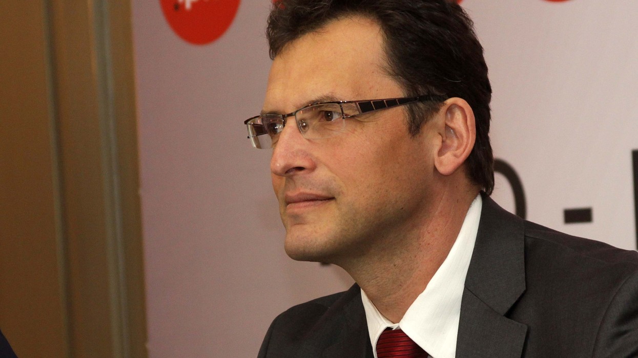 2016/01/Robert-Erzin.jpg
