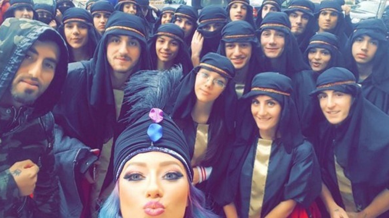 2016/01/ronela-1.jpg