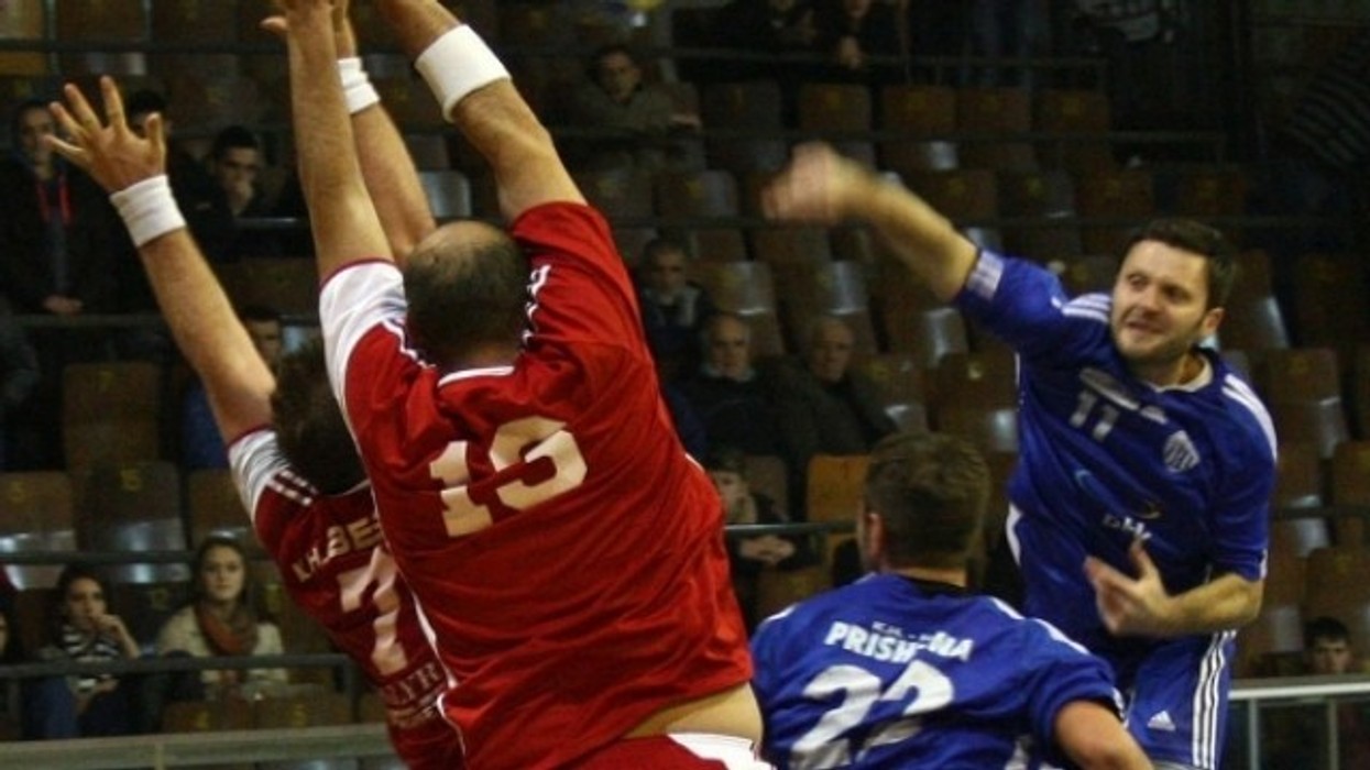 2016/01/s-rsquo-ka-befasi-n-euml-hendboll_hd.jpg