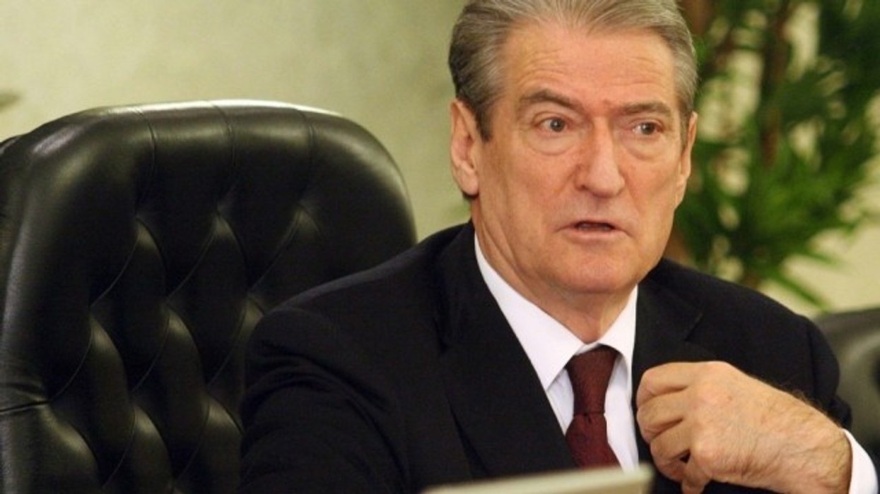 2016/01/sali-berisha-flet-p-euml-r-takimin-me-bin-ladenin_hd.jpg