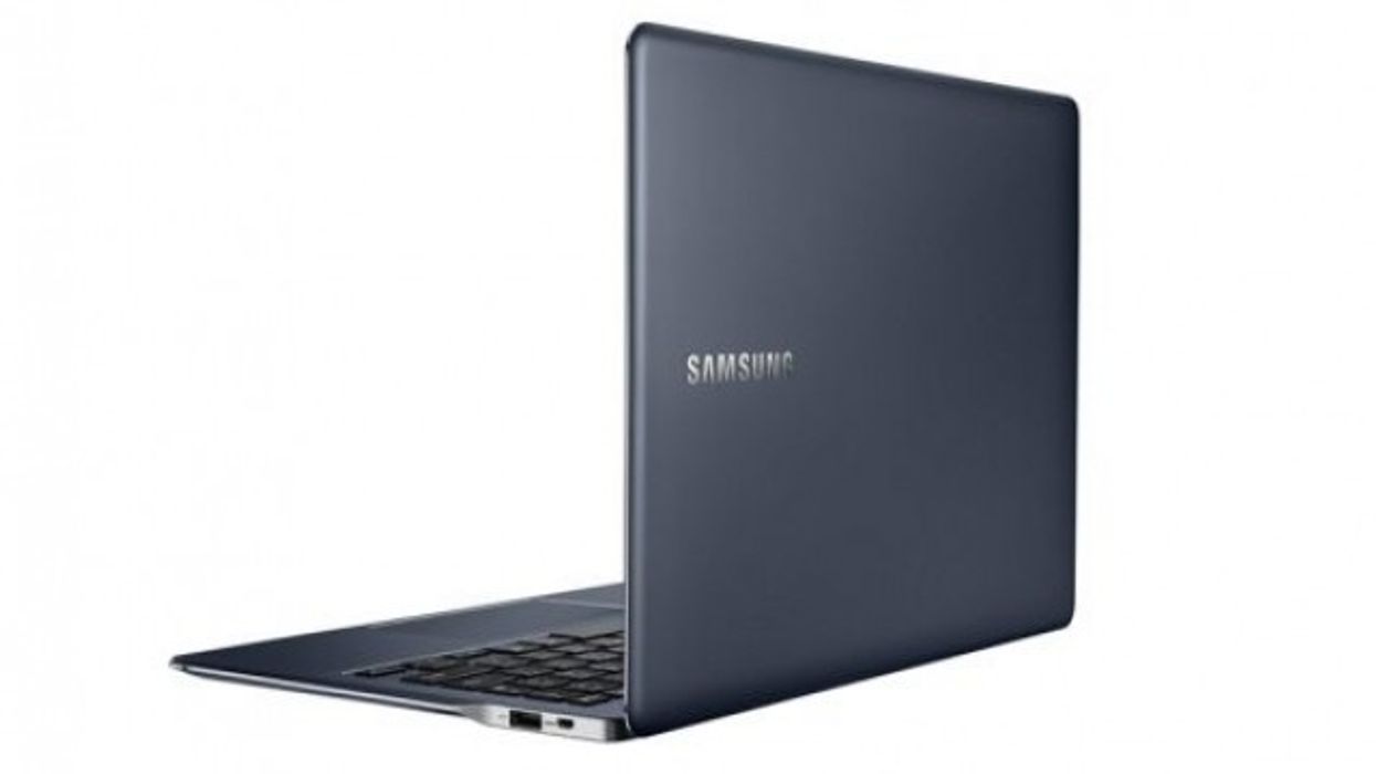 2016/01/samsung-prezanton-rivalin-e-macbook-air-retina_hd.jpg