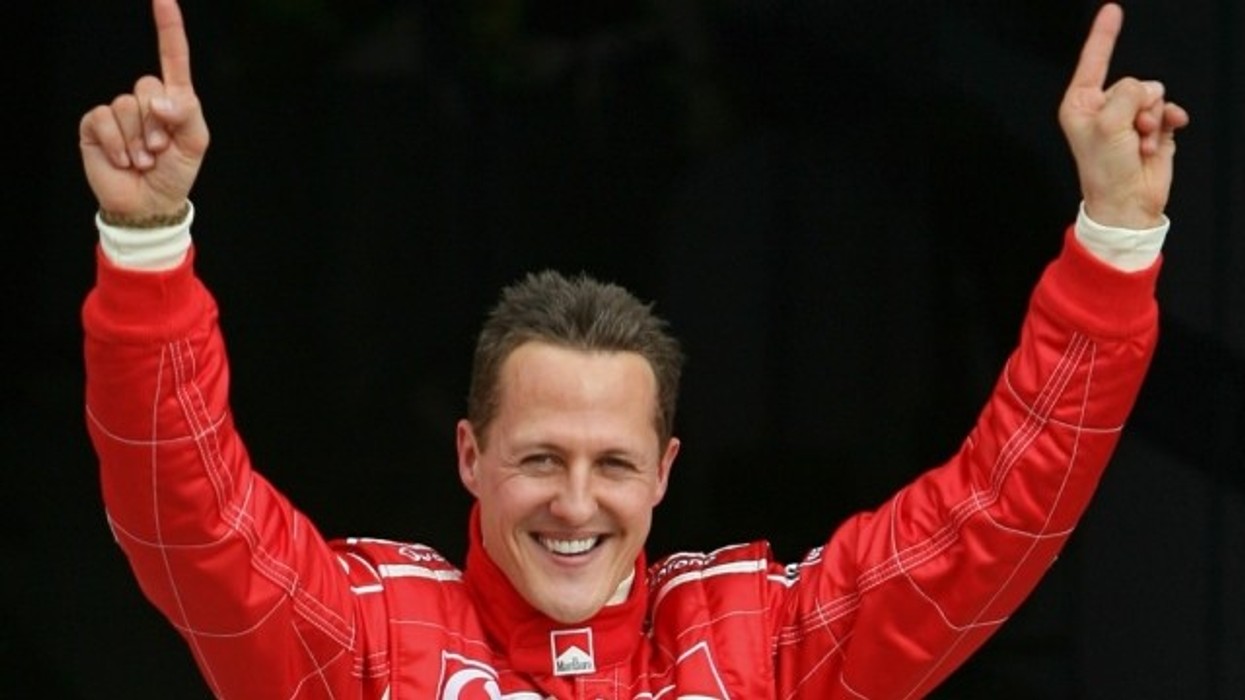 2016/01/schumi-vazhdon-t-euml-luftoj-euml-p-euml-r-t-rsquo-iu-kthyer-jet-euml-s-ai-tash-peshon-vet-euml-m-45-kg_hd.jpg