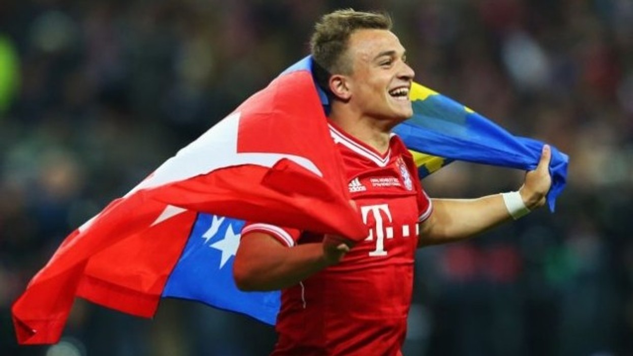 2016/01/shaqiri-arrin-marr-euml-veshje-me-liverpoolin_hd.jpg