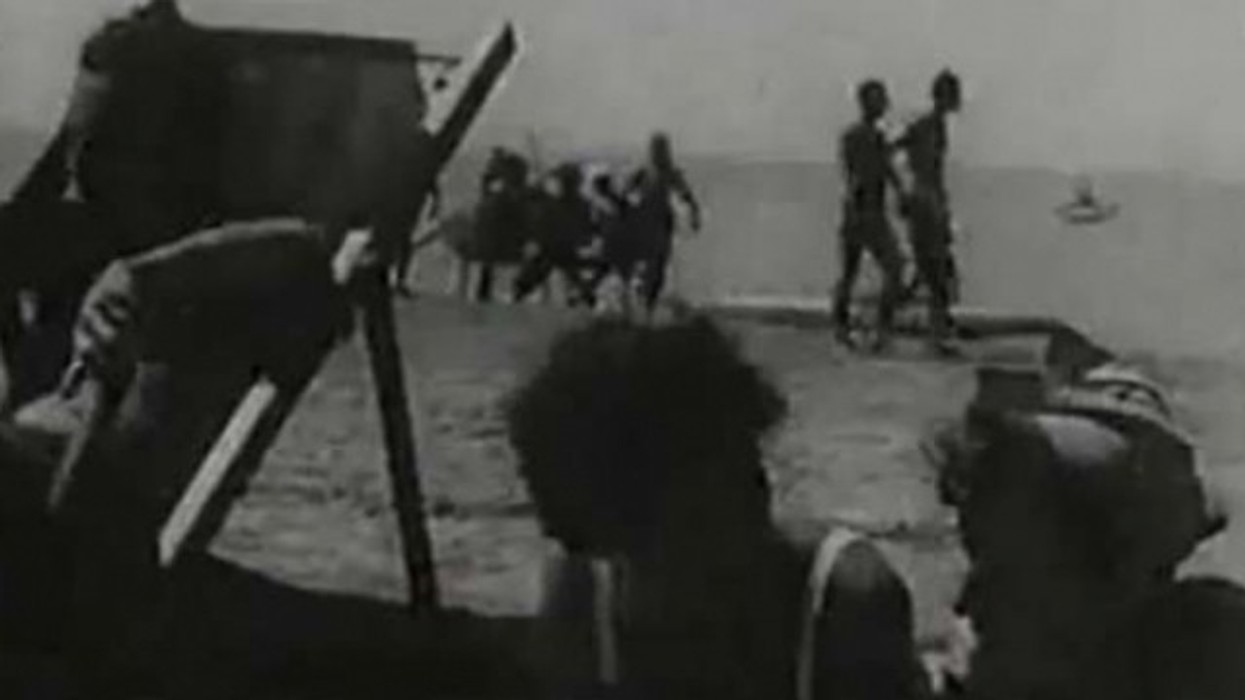 2016/01/shqip-euml-ria-e-vitit-1958-q-euml-th-euml-rriste-turist-euml-t-e-huaj-video_hd.jpg