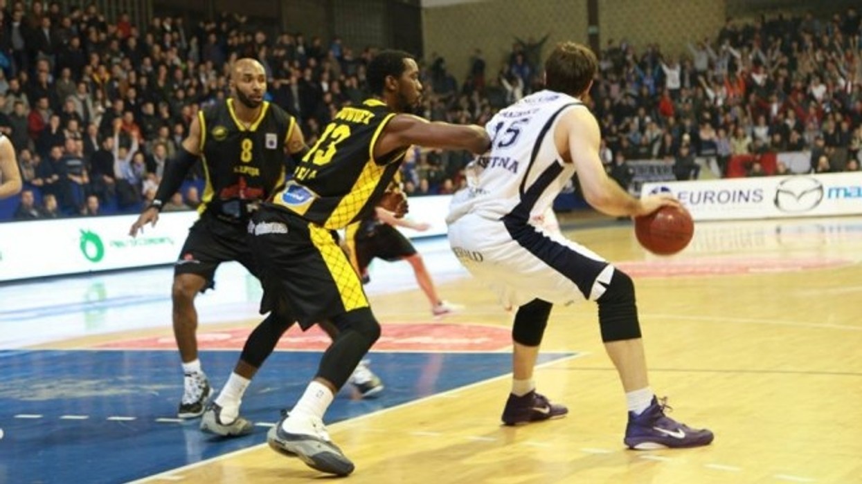 2016/01/sigal-prishtina-dhe-peja-me-gjasht-euml-lojtar-euml-t-euml-huaj_hd.jpg