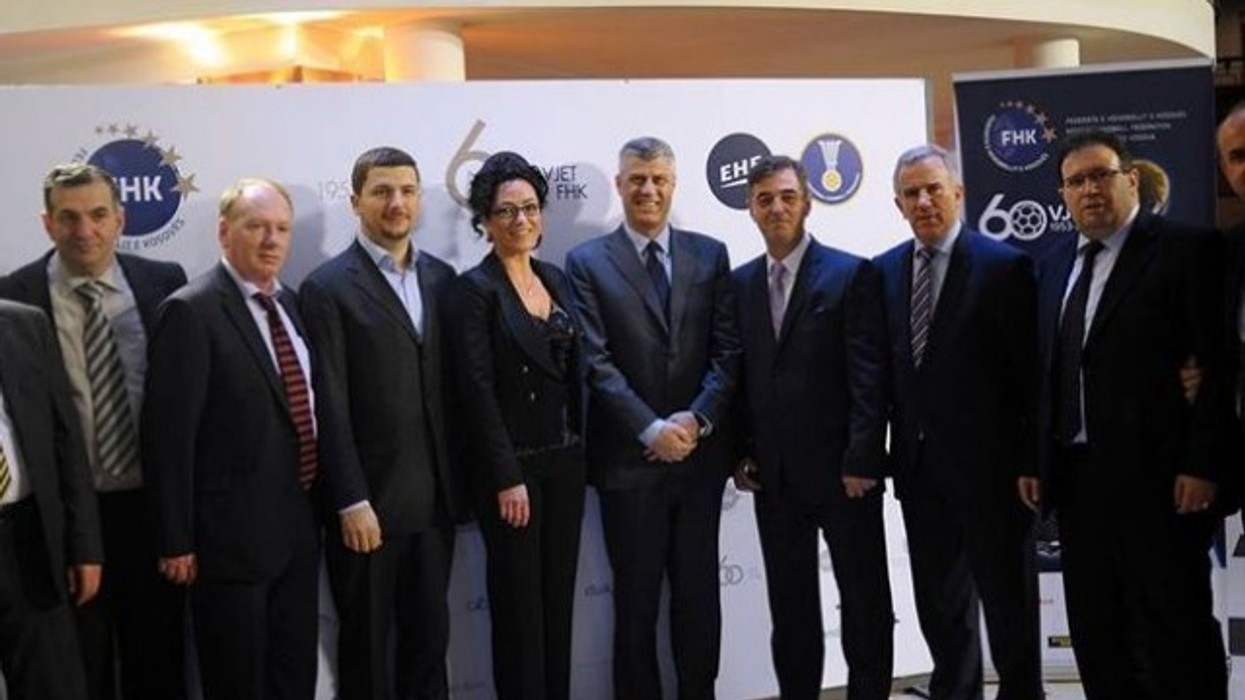 2016/01/tha-ccedil-i-uron-hendbollist-euml-t-p-euml-r-pranimin-n-euml-ehf_hd.jpg