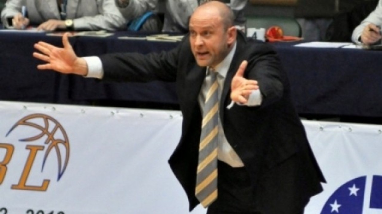 2016/01/trajneri-i-levskit-as-tifoz-euml-t-s-e-besuan-se-prishtina-do-t-euml-kthehej_hd.jpg