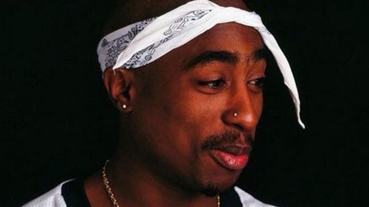 2016/01/tupac11.jpg