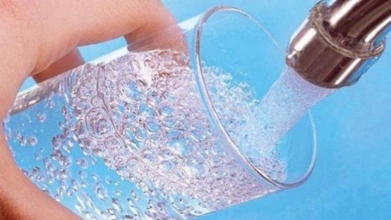 ISHP paralajmëron për rrezikun nga uji i pasigurt në Gostivar, apelon qytetarët që të ndjekin rekomandimet deri në njoftimin e radhës ISHP paralajmëron për rrezikun nga uji i pasigurt në Gostivar, apelon qytetarët që të ndjekin rekomandimet deri në njoftimin e radhës