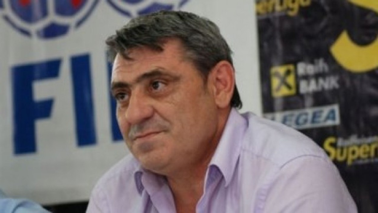 2016/01/vokrri-iu-lutet-tifoz-euml-ve_hd.jpg