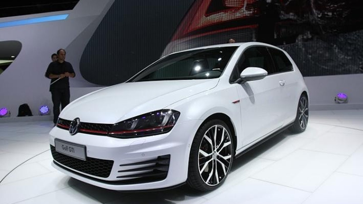2016/01/VW-Golf.jpg