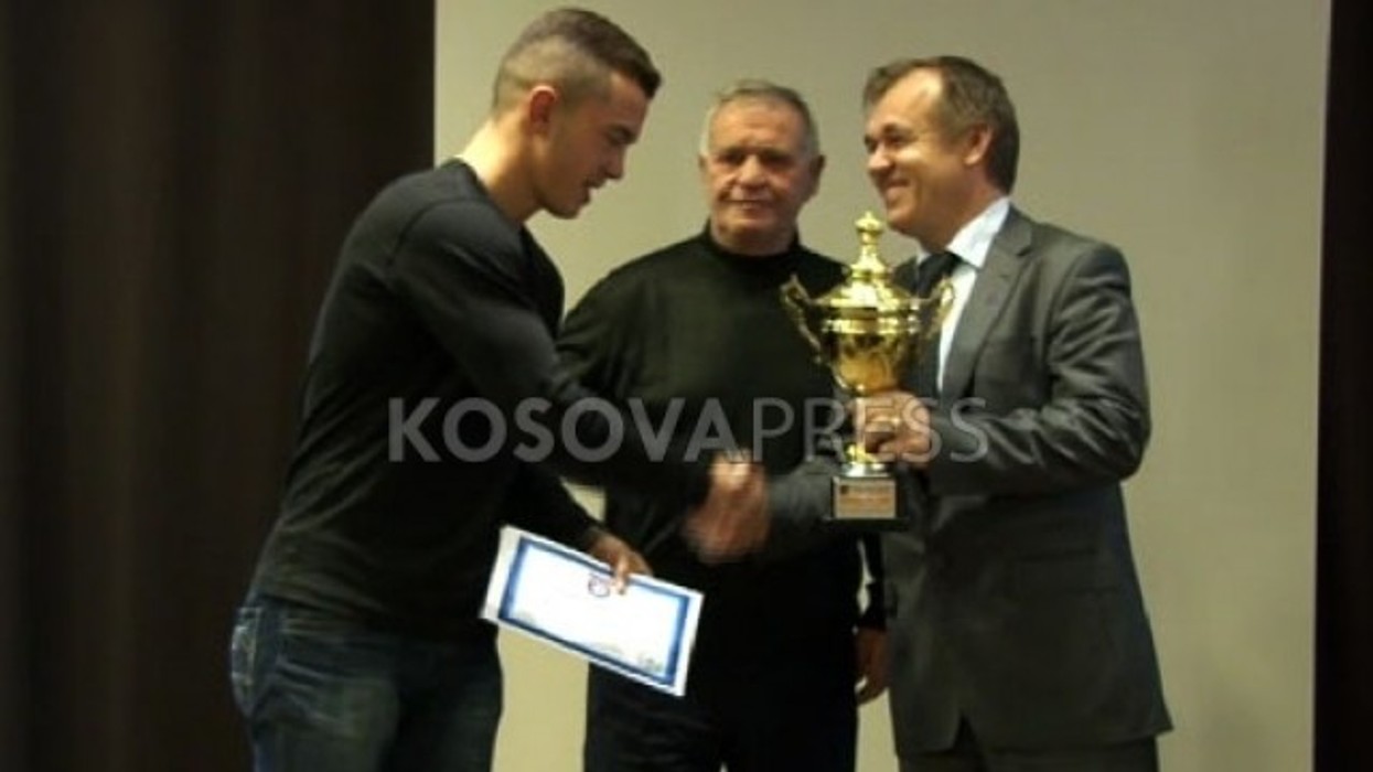 2016/01/xhoxhaj-boksieri-m-euml-i-mir-euml-i-kosov-euml-s_hd.jpg