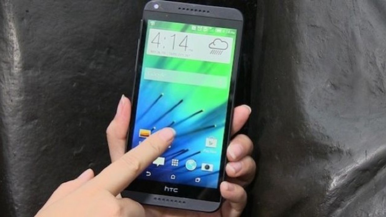 2016/01/zbulohen-detajet-e-htc-desire-820_hd.jpg