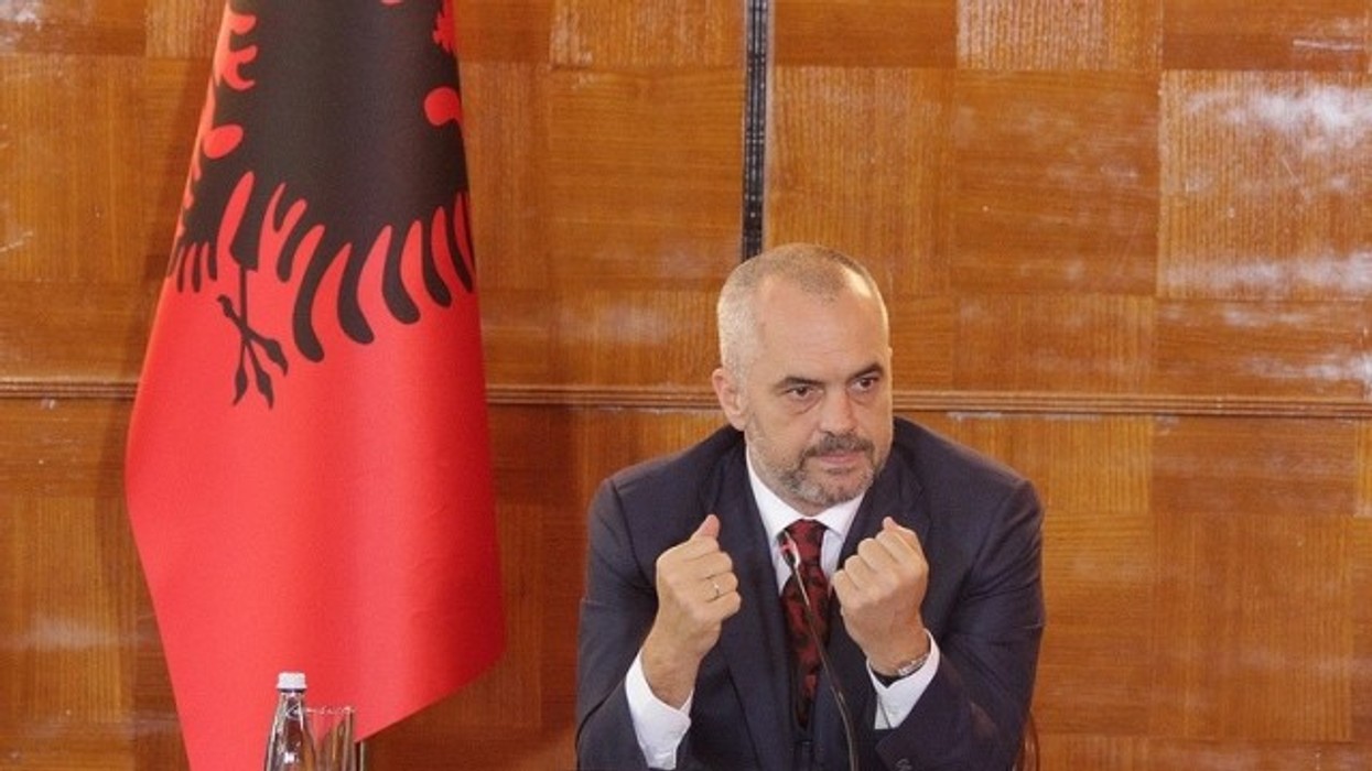 2016/01/zbulohet-k-euml-shilltari-sekret-i-edi-ram-euml-s_hd.jpg