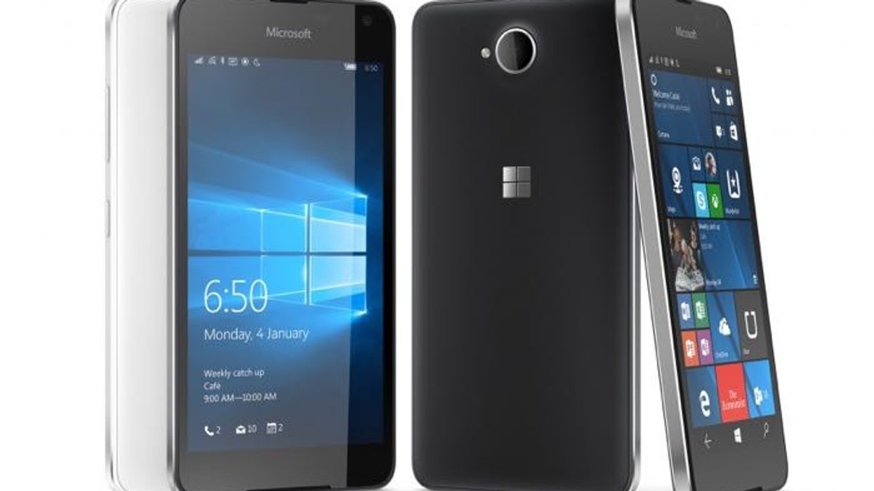 2016/03/microsoft-Lumia-650-1.jpg
