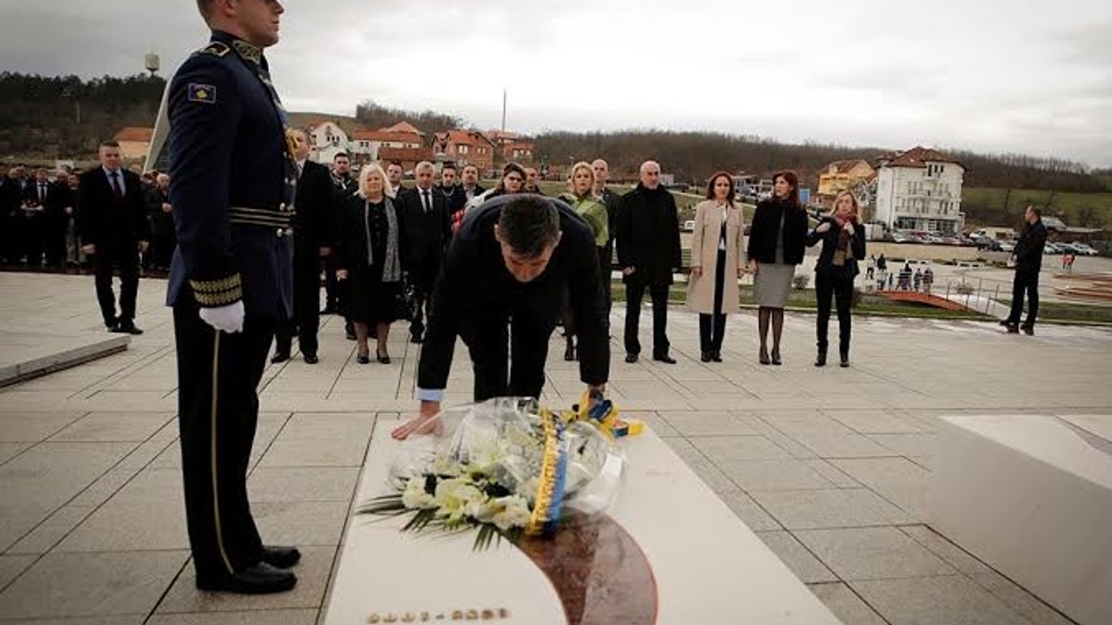 2016/03/veseli-perkulet.jpg