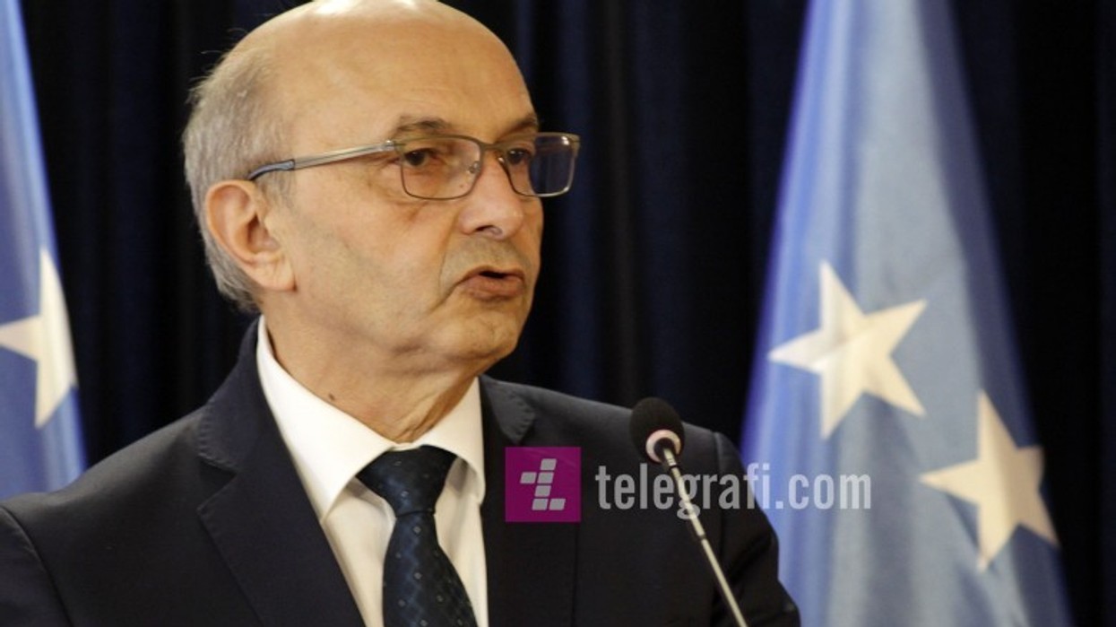 2016/04/isa-mustafa-konference-30-dhjetor-foto-ridvan-slivova-9-e1458742749628-780x439.jpg