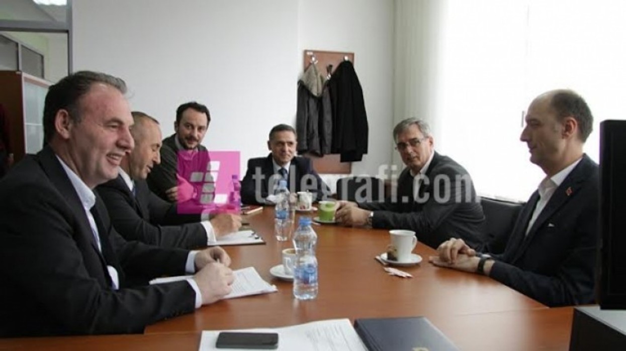 2016/04/k-euml-rkesat-e-opozitar-euml-ve-shkarkimi-i-hajredin-ku-ccedil-it-dhe-enver-hasanit_hd-780x439.jpg