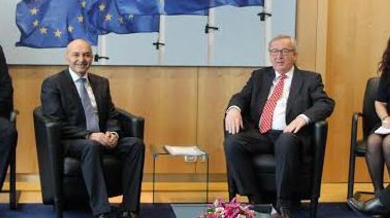 2016/04/mustafa-junker1111.jpg