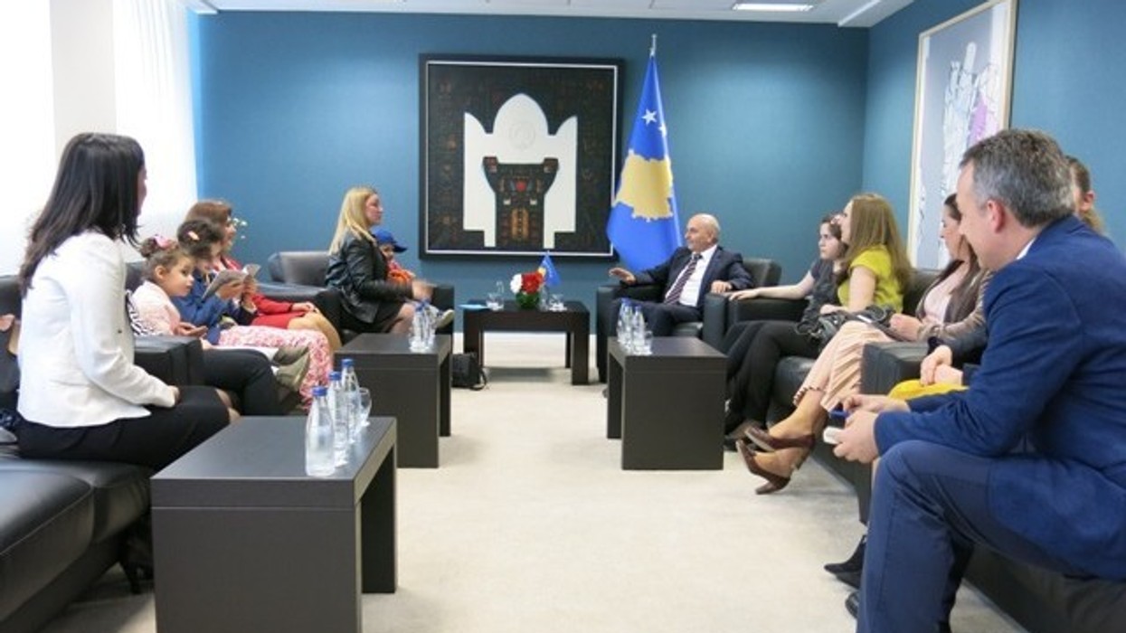 2016/04/mustafa-me-femije.jpg