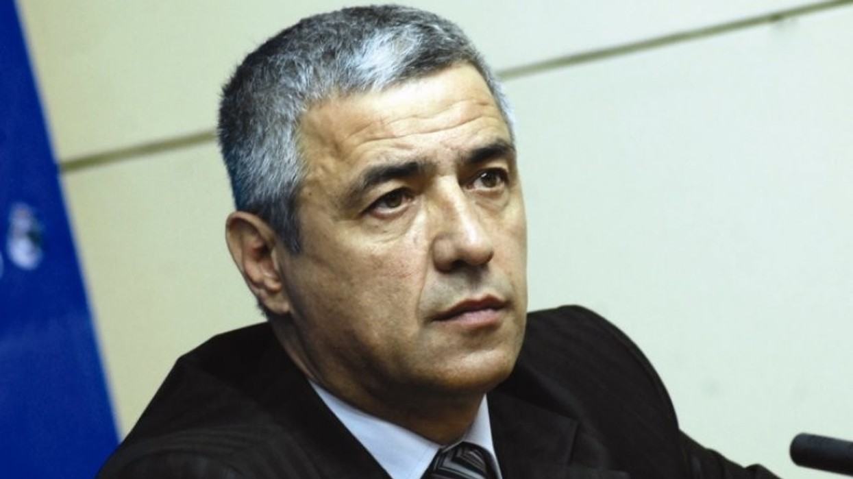 2016/04/oliver_ivanoviq1423207748.jpg