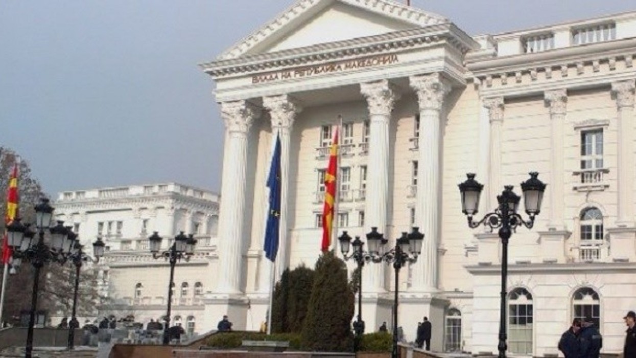 2016/04/Qeveria-e-Mk-se-1.jpg
