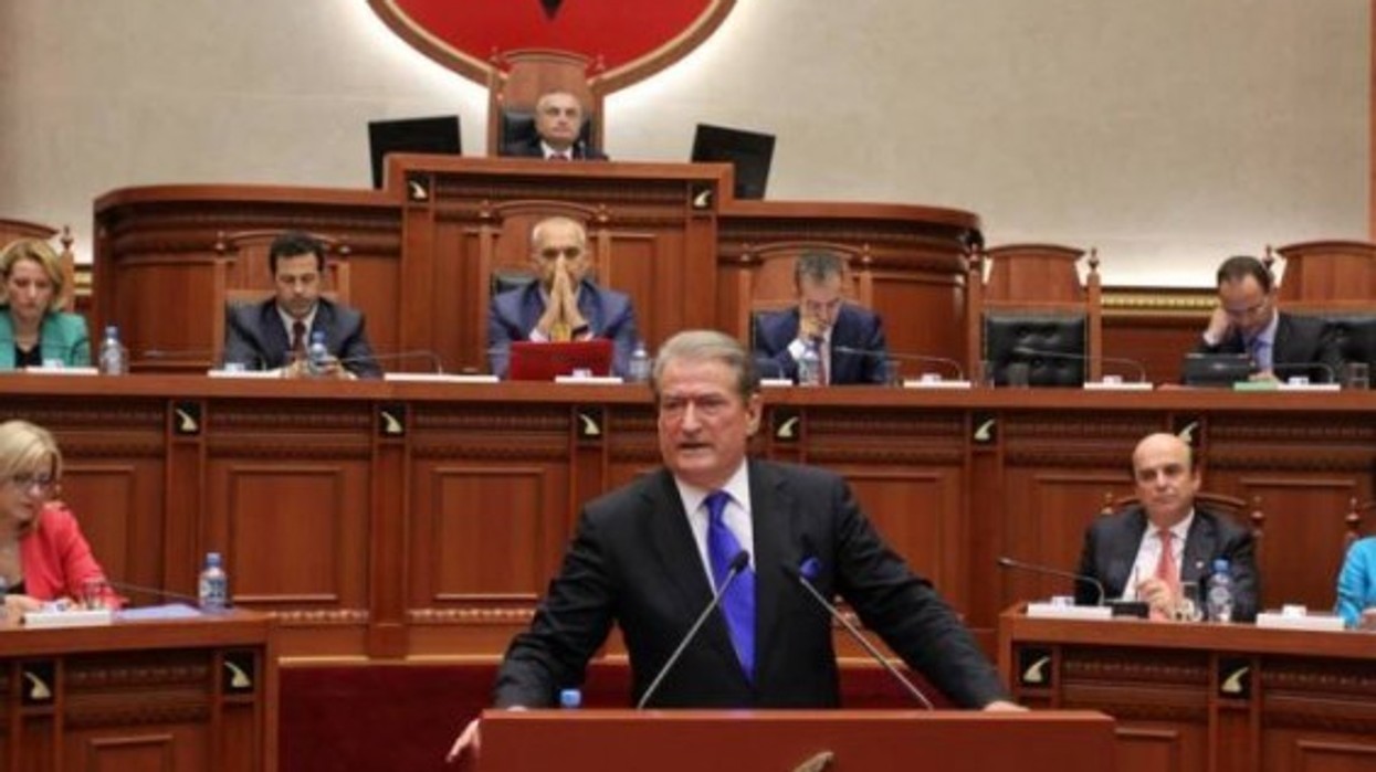 2016/04/Sali-Berisha-Kuvend-Rama-mbas3-565x376.jpg