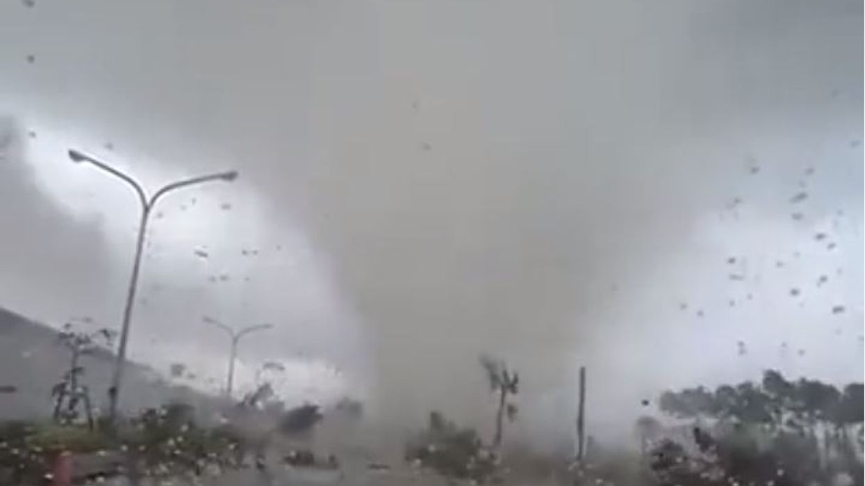 2016/04/Tornado.jpg