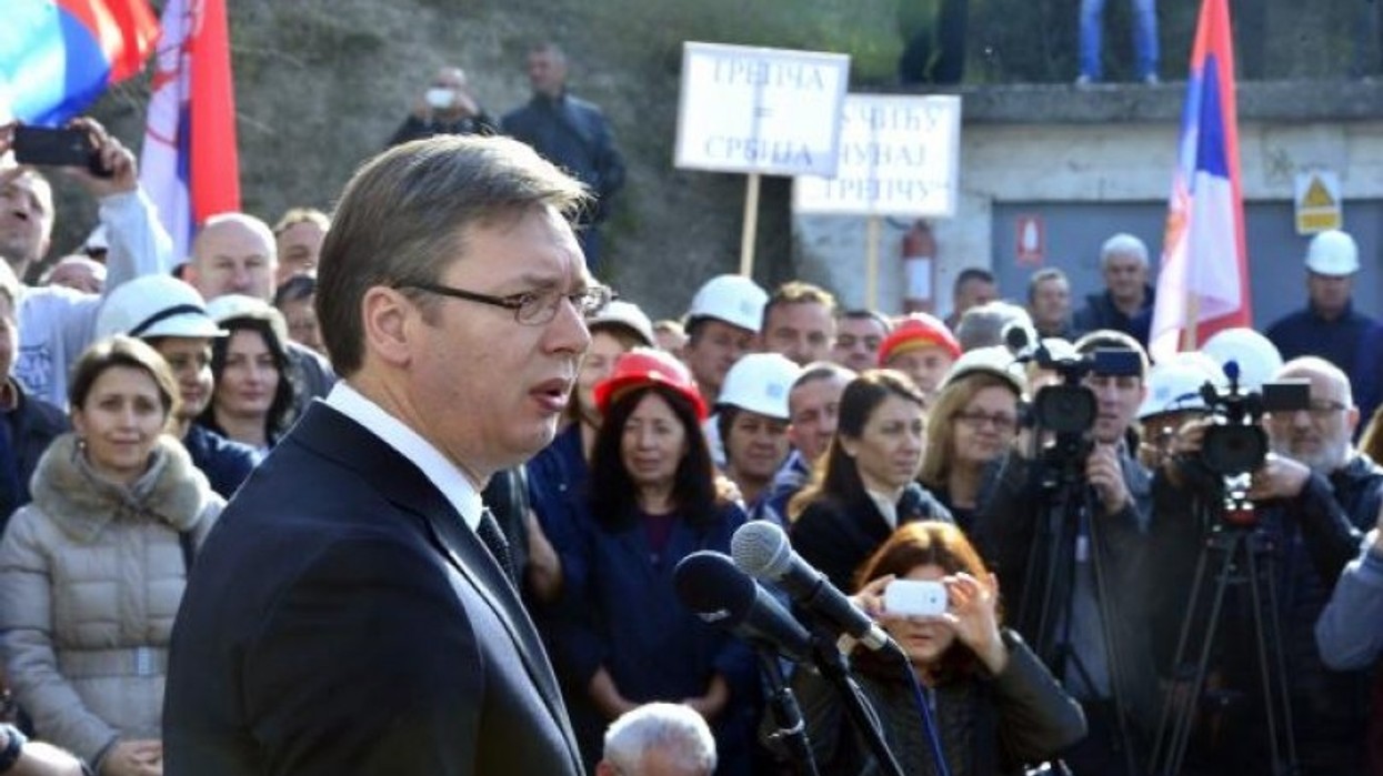 2016/04/vucic-mitrovice.jpg