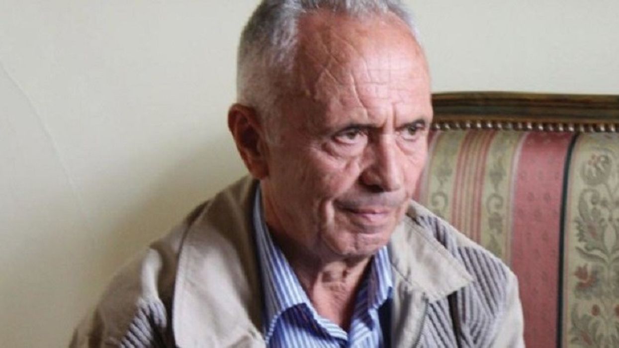 Hajredini: Sllaveski “dëshiron të shesë politikë dhe t’i bëjë nder Qeverisë” Hajredini: Sllaveski “dëshiron të shesë politikë dhe t’i bëjë nder Qeverisë”