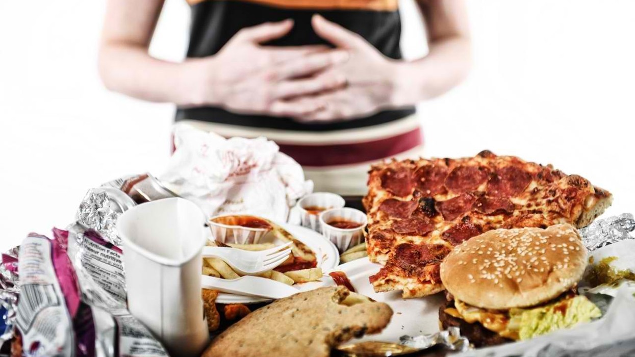 2016/05/binge-eating-disorder.jpeg