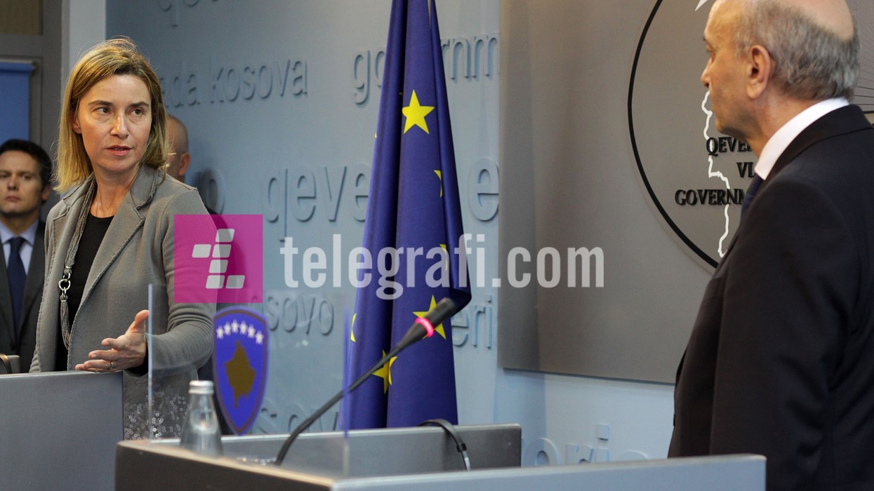 2016/05/Konference-Isa-Mustafa-Federica-Mogherini-foto-ridvan-slivova-03.jpg