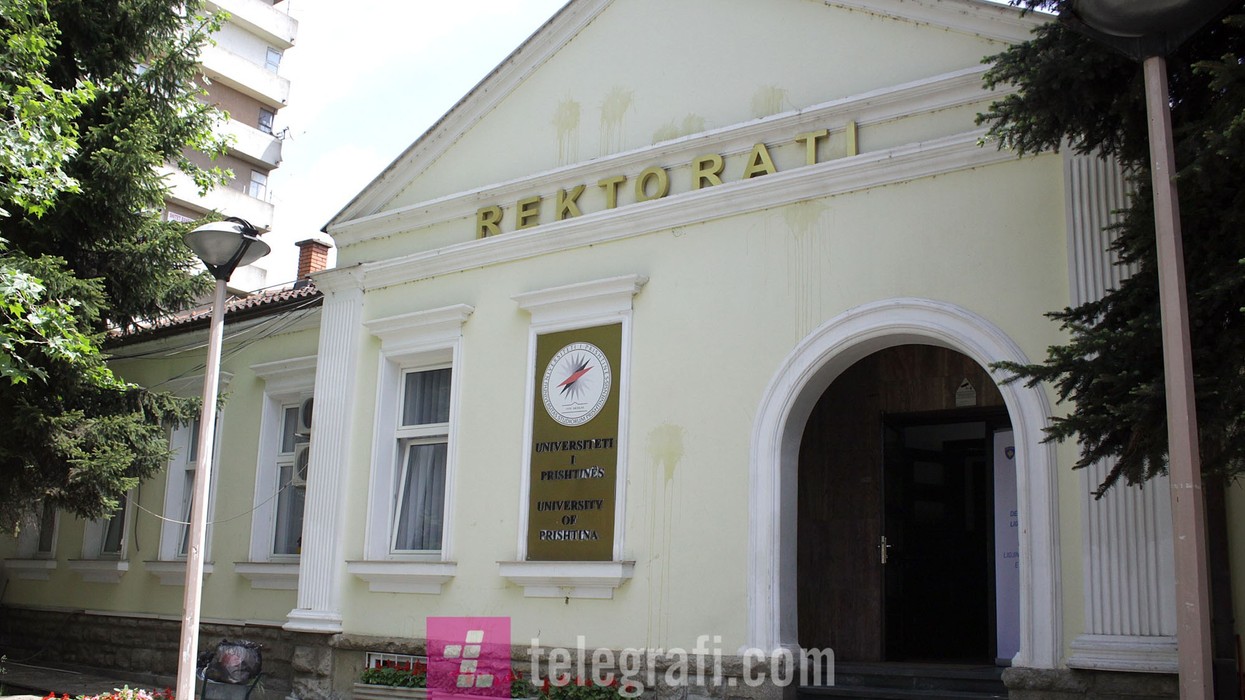 2016/05/ndertesa-e-rektoratit-te-UP-se-foto-ridvan-slivova-2.jpg