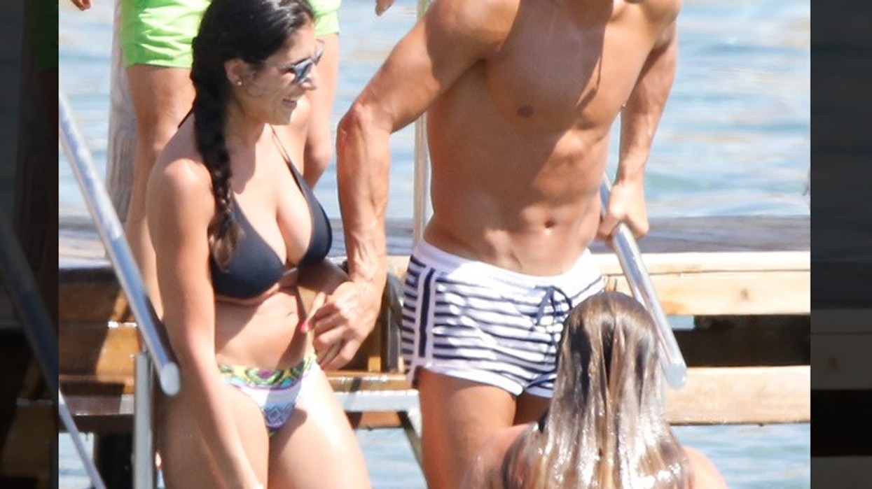 2016/06/0603-cristiano-ronaldo-shirtless-ibiza-photos-launch-3-e1465390721328.jpg