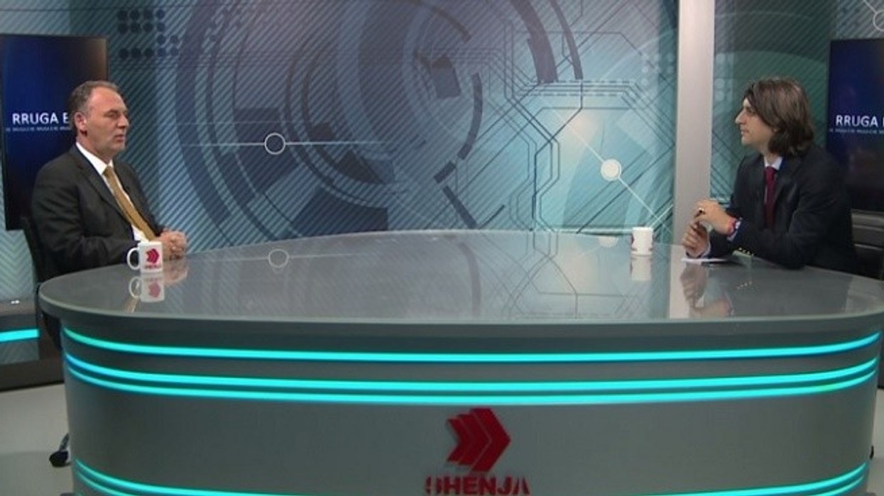 2016/06/Fatmir-Limaj-ne-Rruga-e-Re.jpg