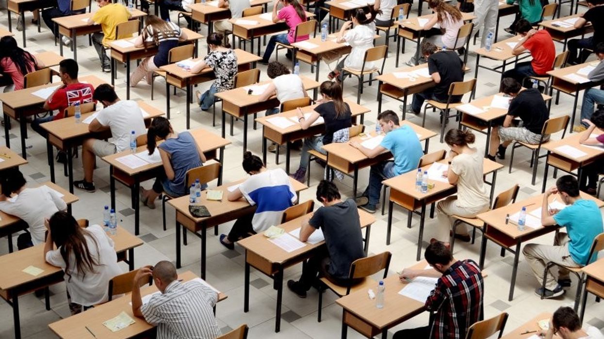 Afati i gushtit për maturën shtetërore nesër dhe të premten, provimet zhvillohen në katër qytete të RMV-së Afati i gushtit për maturën shtetërore nesër dhe të premten, provimet zhvillohen në katër qytete të RMV-së