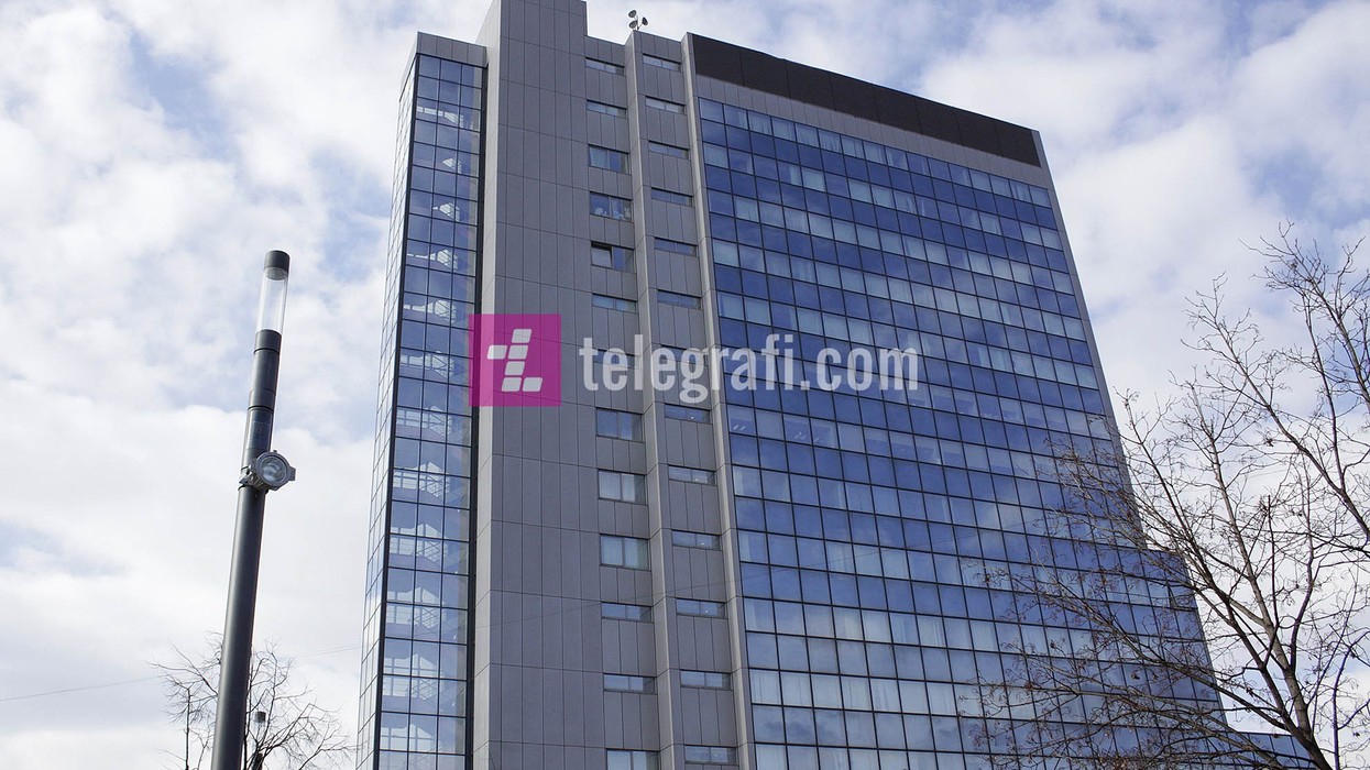2016/06/ndertesa-e-qeverise-7-Janar-foto-ridvan-slivova.jpg