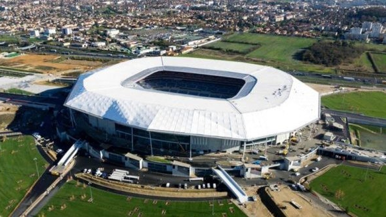 2016/06/stade-de-lyon.jpg
