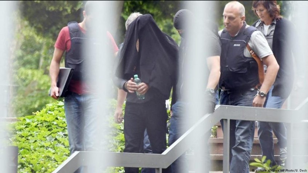 2016/06/terroristi.jpg