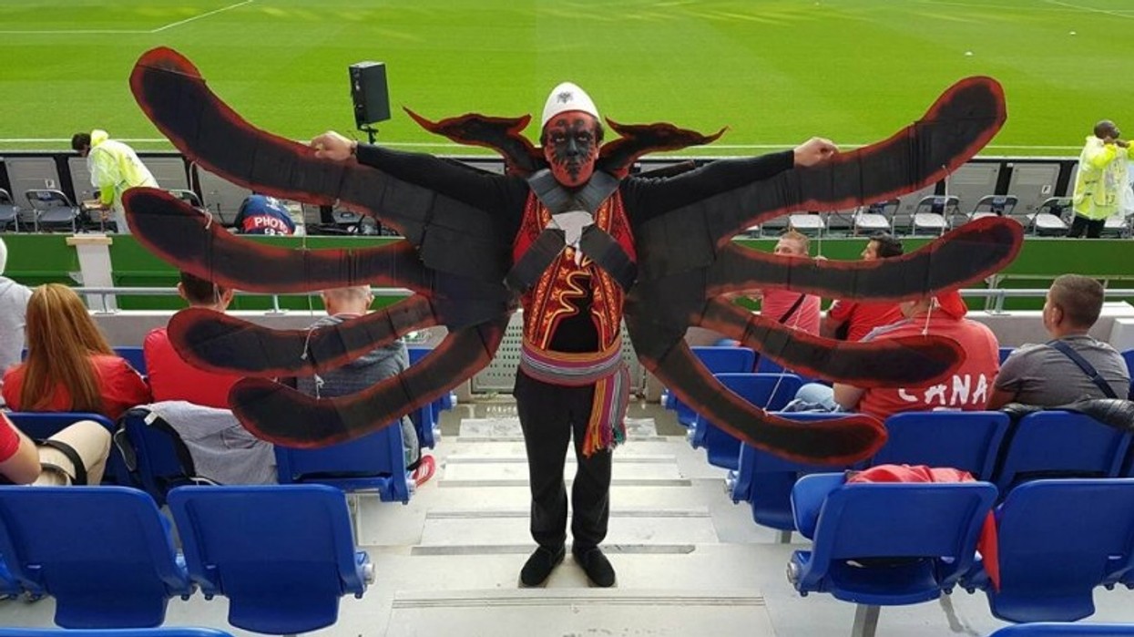 2016/06/tifo-9.jpg