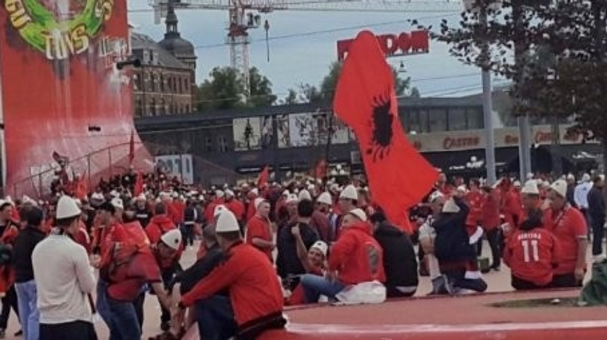 2016/06/tifoz-7.jpg