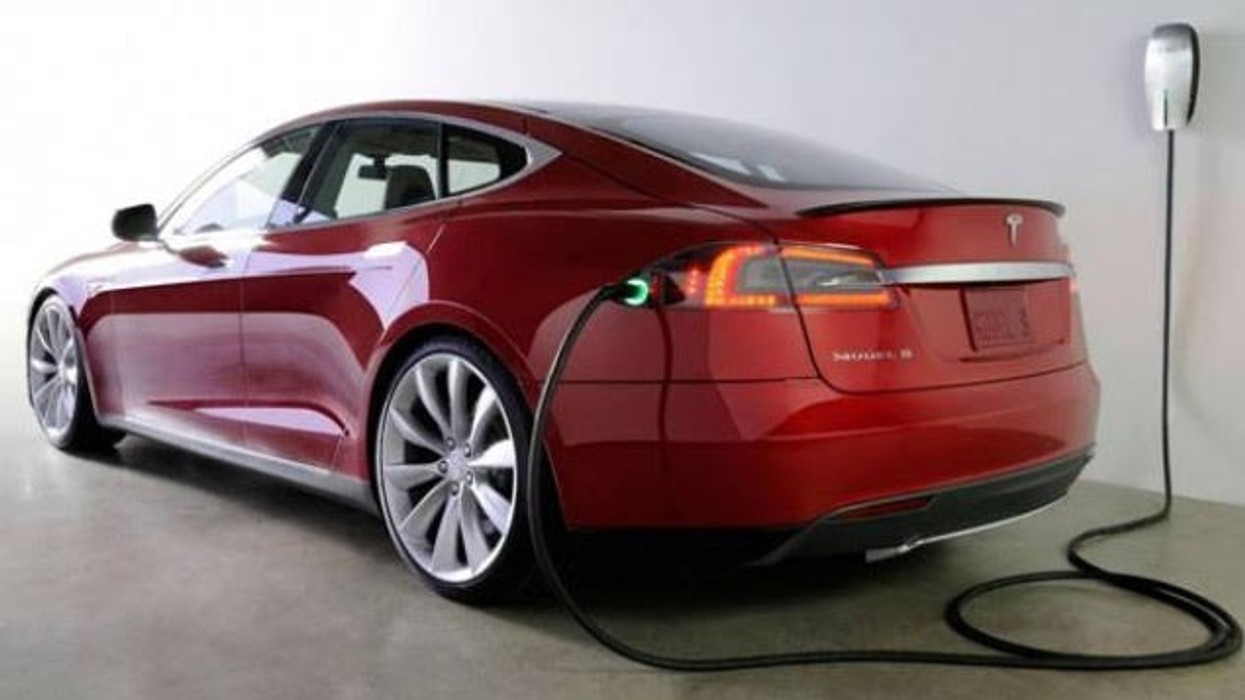 2016/07/Tesla.jpg